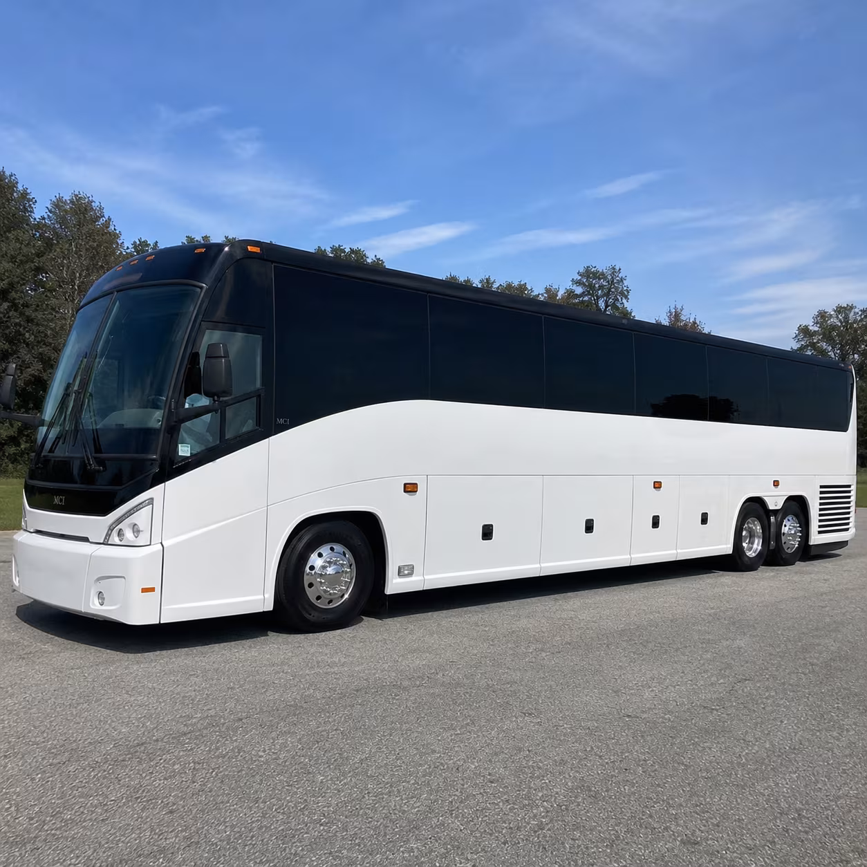 airport transfers between lrd rio bravo and el cenizo