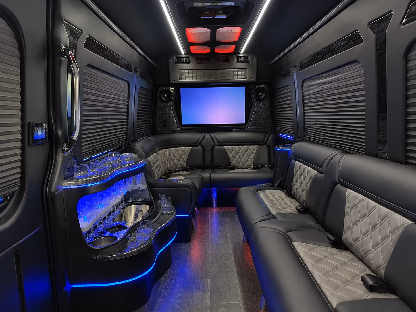 bus rental options for laredo trips