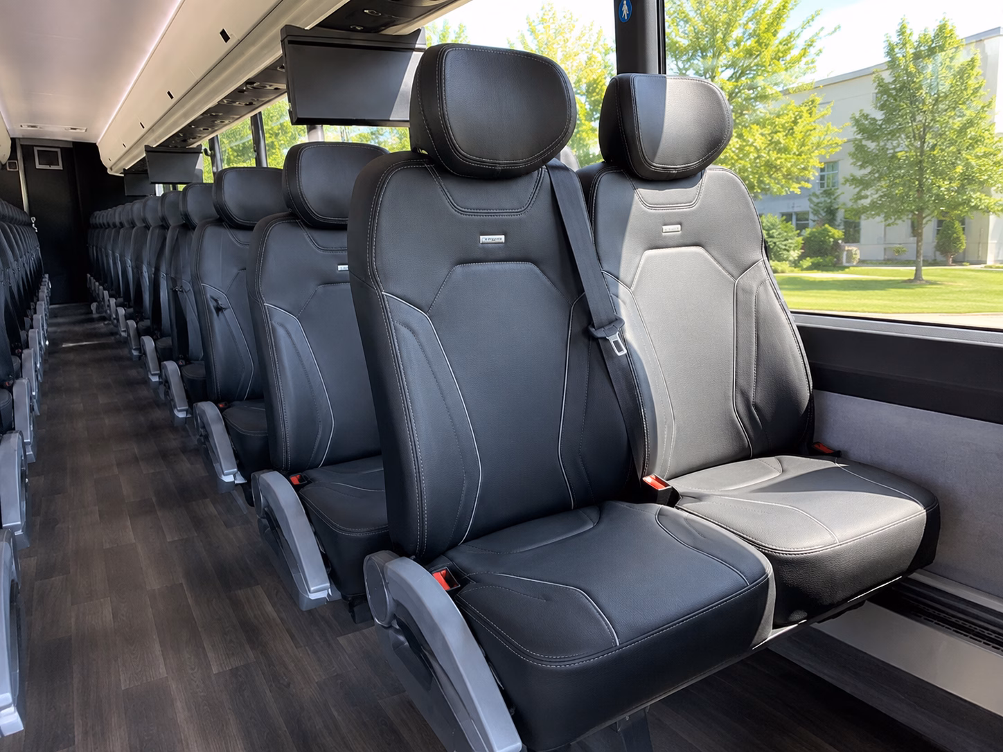 laredo construction and film crew shuttle buses