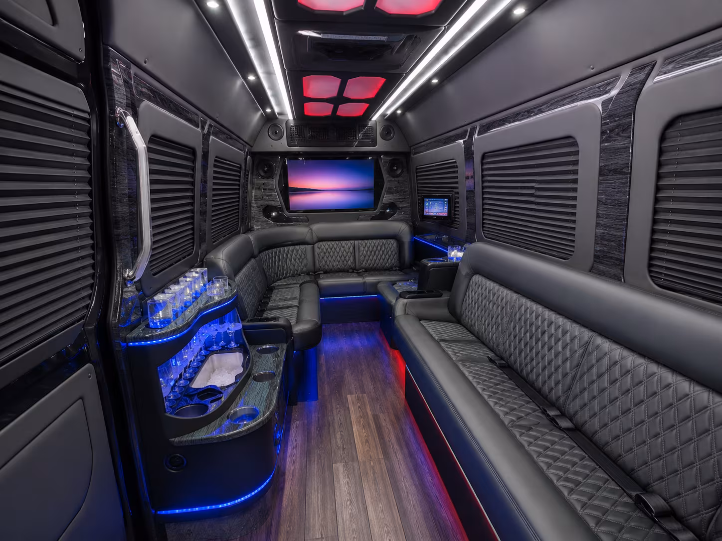 laredo custom day trip and driving tour bus rentals