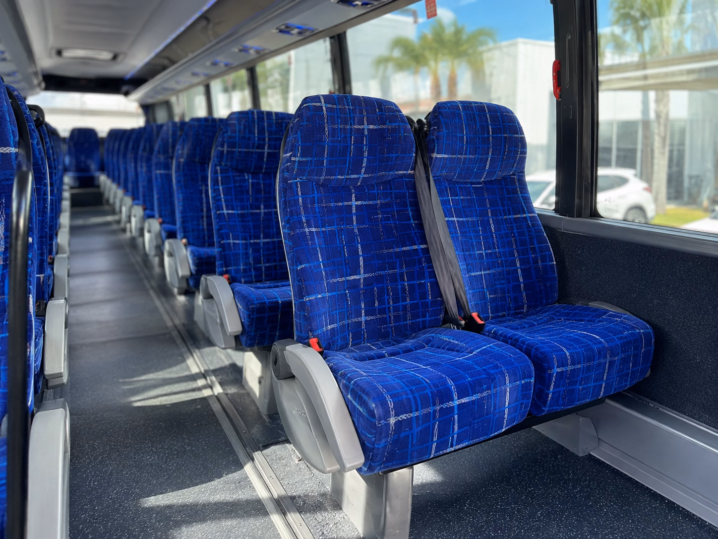 laredo parking shuttle and park and ride bus rentals